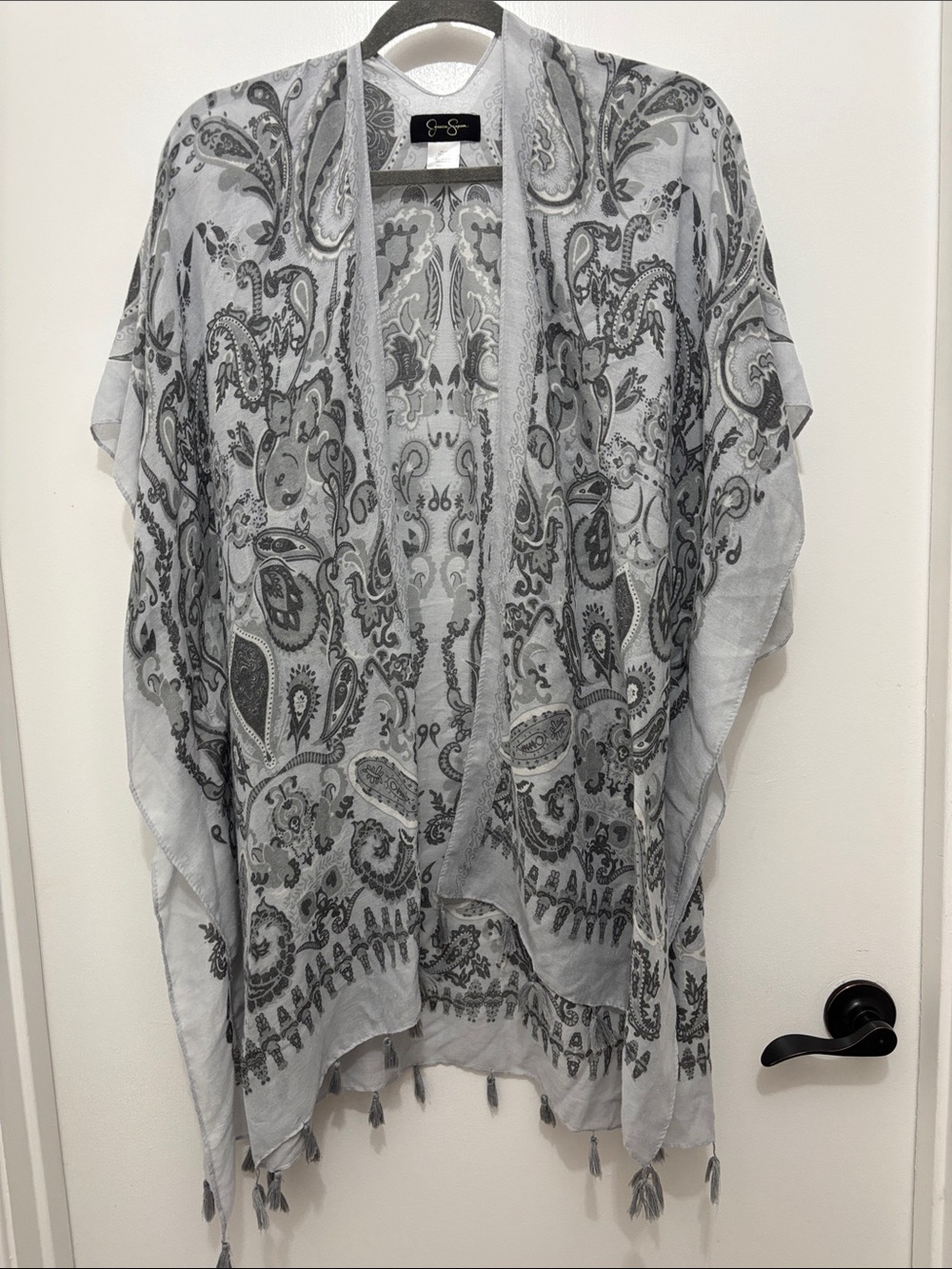 Jessica Simpson one size Gray Paisley Sheer Kimono/ cover up